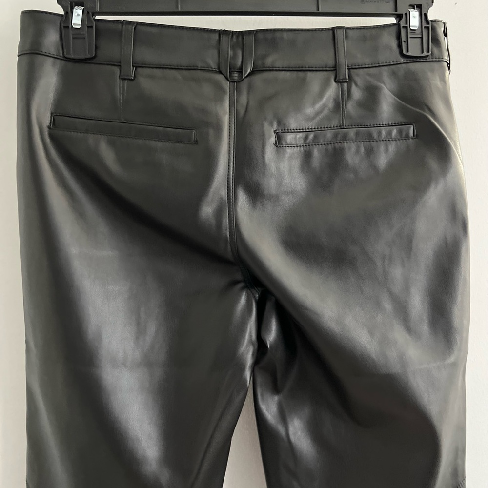 🌟FREE PEOPLE Love Language Black Vegan Leather Low-Rise Pants-Sizes 8 & 10 - Picture 12 of 15